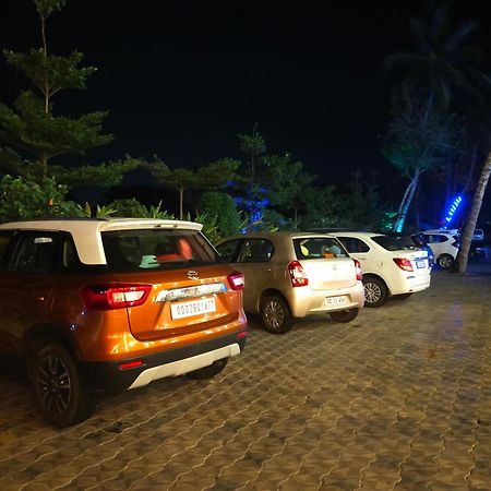 The Adventure Luxury Hotel Bhubaneswar Exterior photo